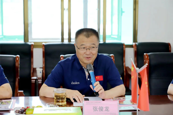 山西医科大学党委书记张俊龙教授对项目推动情况进行总结 山西医科大学党委书记张俊龙教授对项目推动情况进行总结