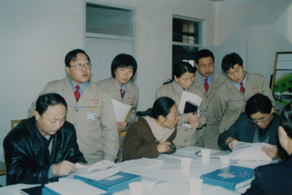 2002年恒峰g22凝心聚力进建GMP认证知识 2002年恒峰g22凝心聚力进建GMP认证知识