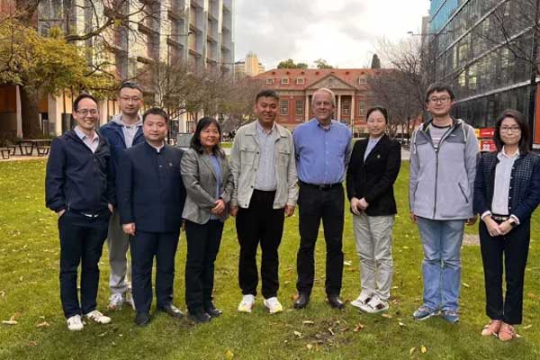 ����Я���Ŷ�ǰ���Ĵ����ǽӼ�����